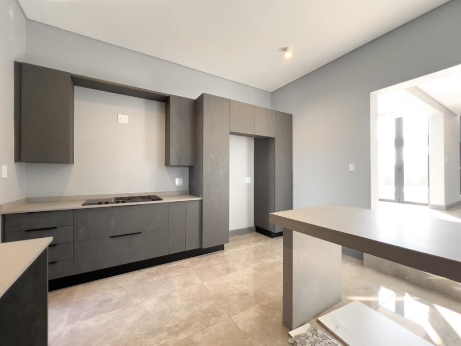 5 Bedroom Property for Sale in Midstream Estate Gauteng