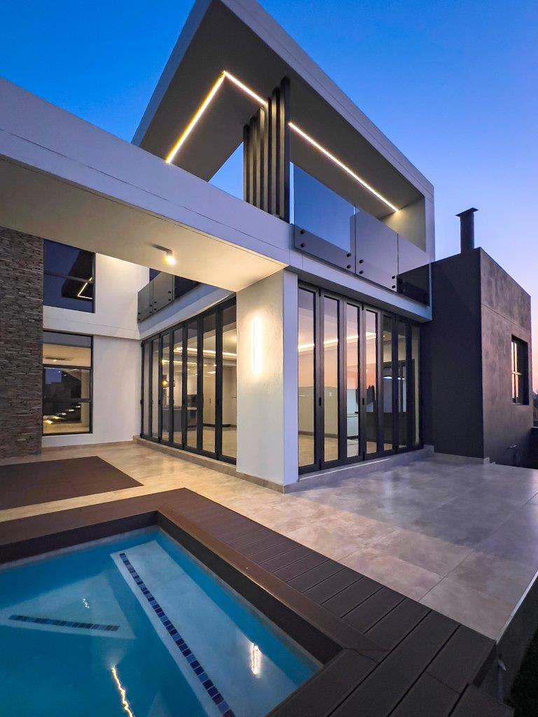 5 Bedroom Property for Sale in Midstream Estate Gauteng