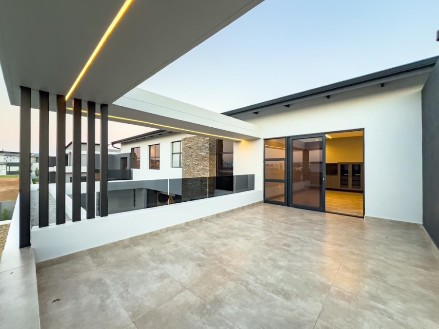 5 Bedroom Property for Sale in Midstream Estate Gauteng