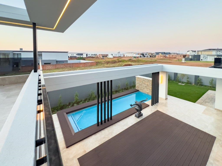 5 Bedroom Property for Sale in Midstream Estate Gauteng