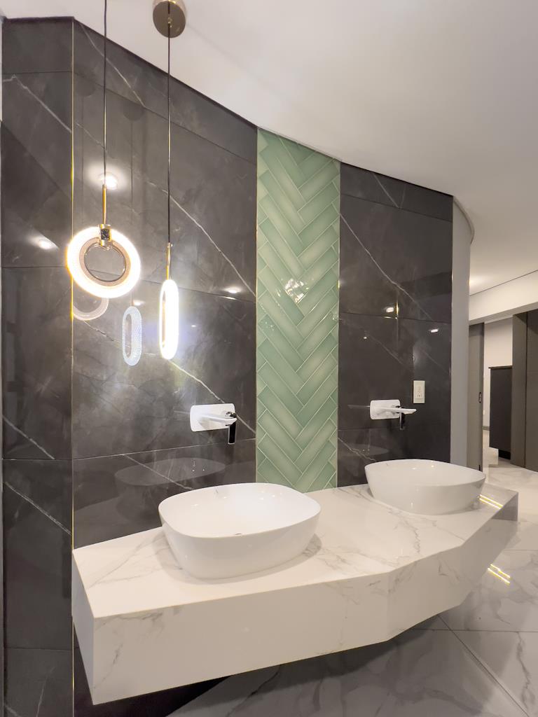 5 Bedroom Property for Sale in Midstream Estate Gauteng