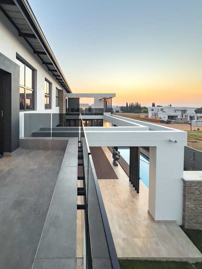 5 Bedroom Property for Sale in Midstream Estate Gauteng