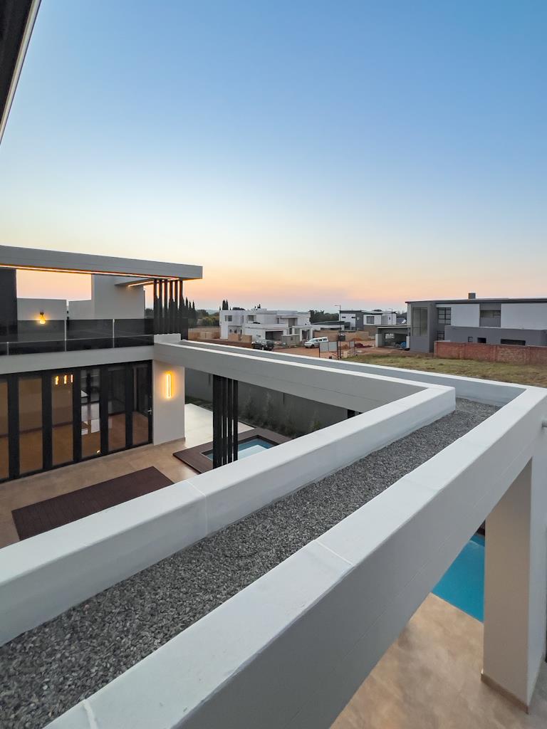 5 Bedroom Property for Sale in Midstream Estate Gauteng