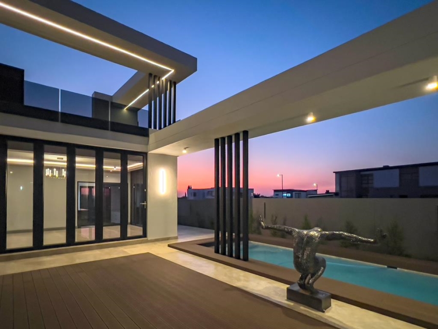 5 Bedroom Property for Sale in Midstream Estate Gauteng