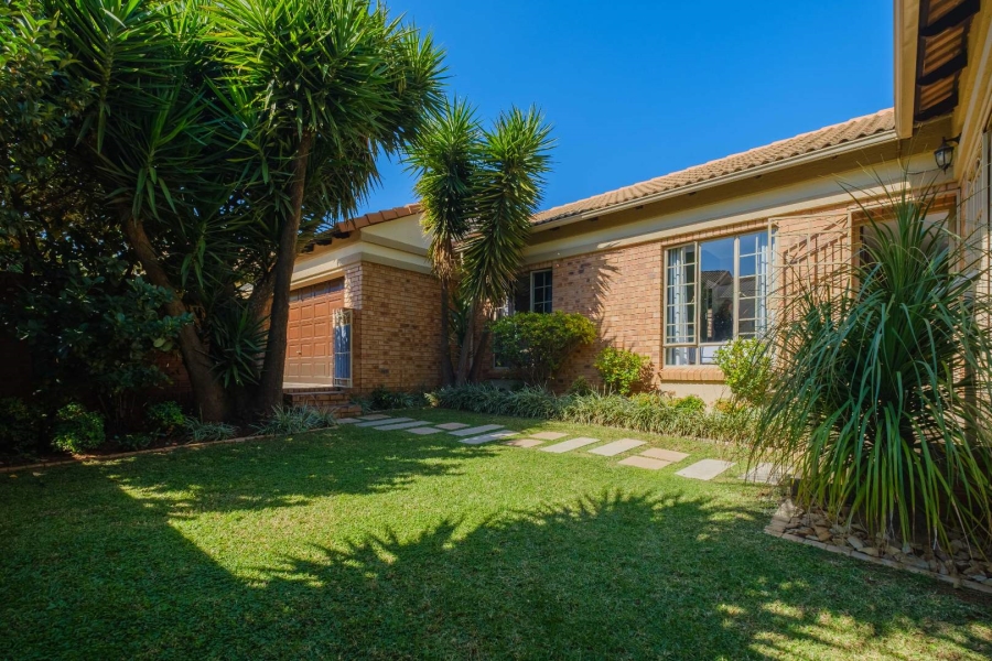 2 Bedroom Property for Sale in Moreleta Park Gauteng