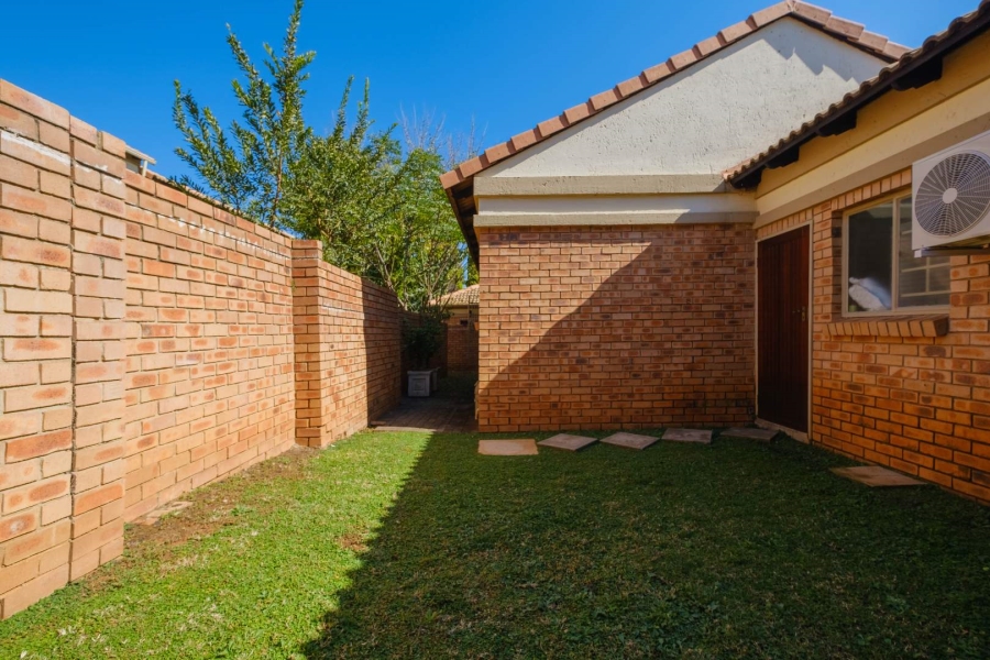 2 Bedroom Property for Sale in Moreleta Park Gauteng