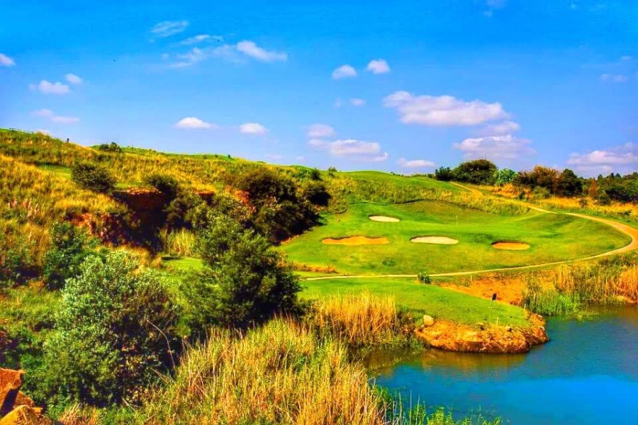 To Let 2 Bedroom Property for Rent in Jackal Creek Golf Estate Gauteng