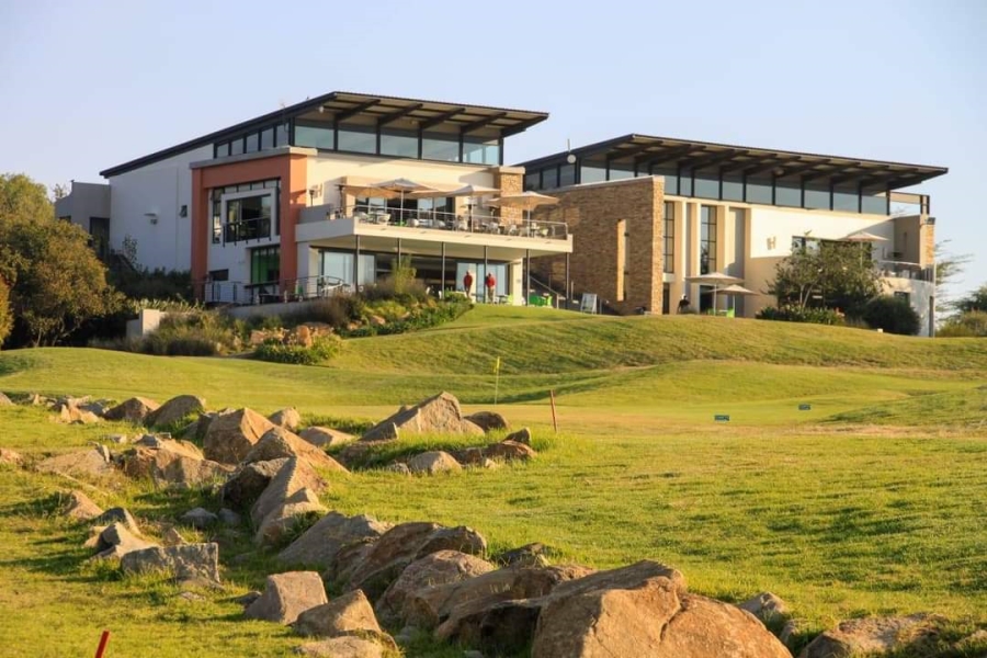 To Let 2 Bedroom Property for Rent in Jackal Creek Golf Estate Gauteng
