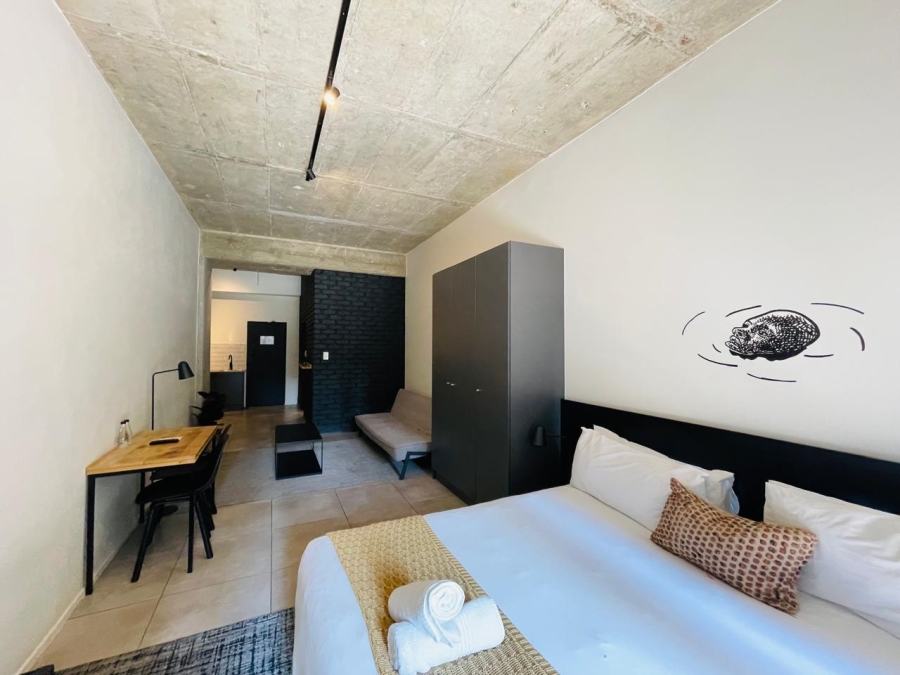 To Let 1 Bedroom Property for Rent in Sandhurst Gauteng
