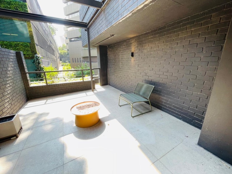 To Let 1 Bedroom Property for Rent in Sandhurst Gauteng