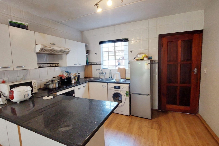 2 Bedroom Property for Sale in Morningside Manor Gauteng