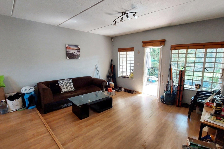2 Bedroom Property for Sale in Morningside Manor Gauteng
