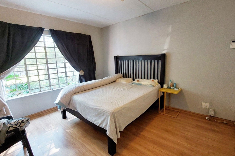 2 Bedroom Property for Sale in Morningside Manor Gauteng