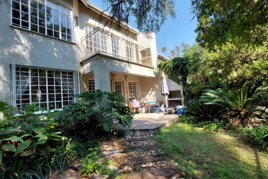 2 Bedroom Property for Sale in Morningside Manor Gauteng