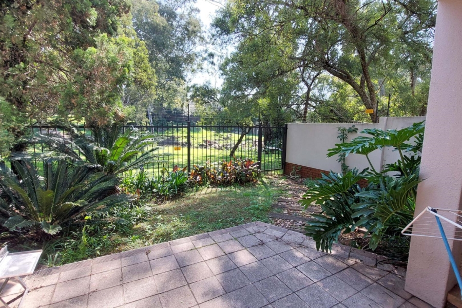 2 Bedroom Property for Sale in Morningside Manor Gauteng