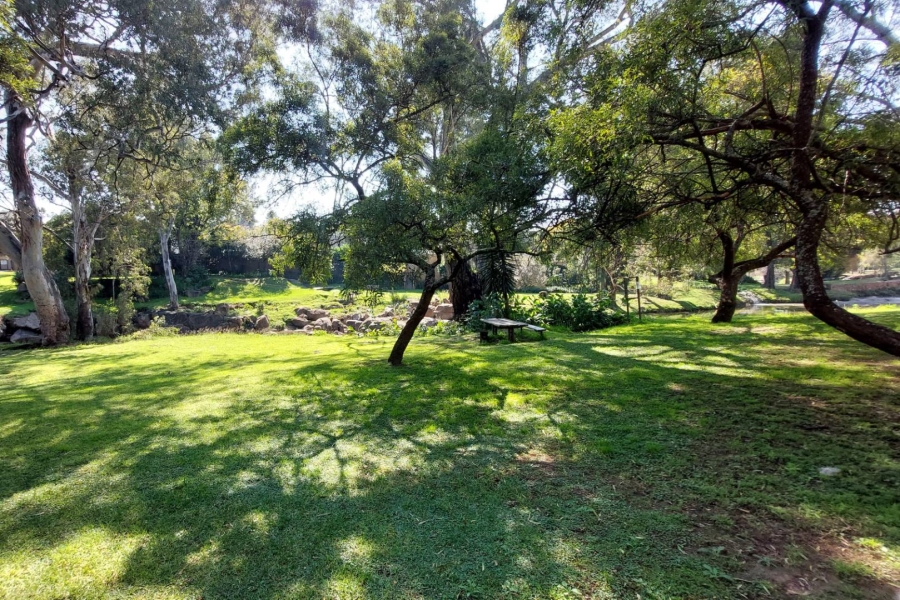 2 Bedroom Property for Sale in Morningside Manor Gauteng