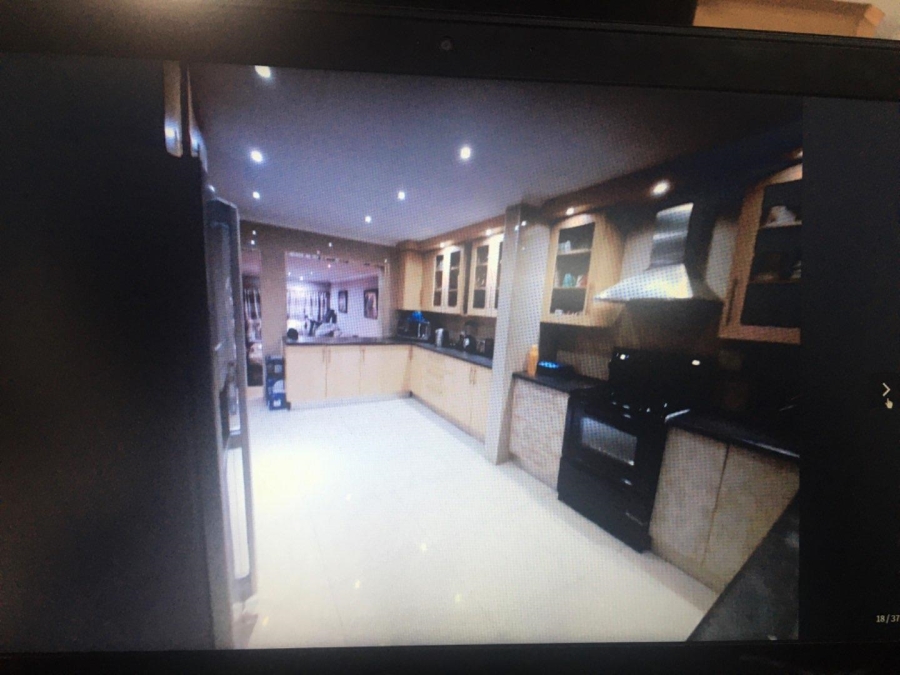 4 Bedroom Property for Sale in The Reeds Gauteng
