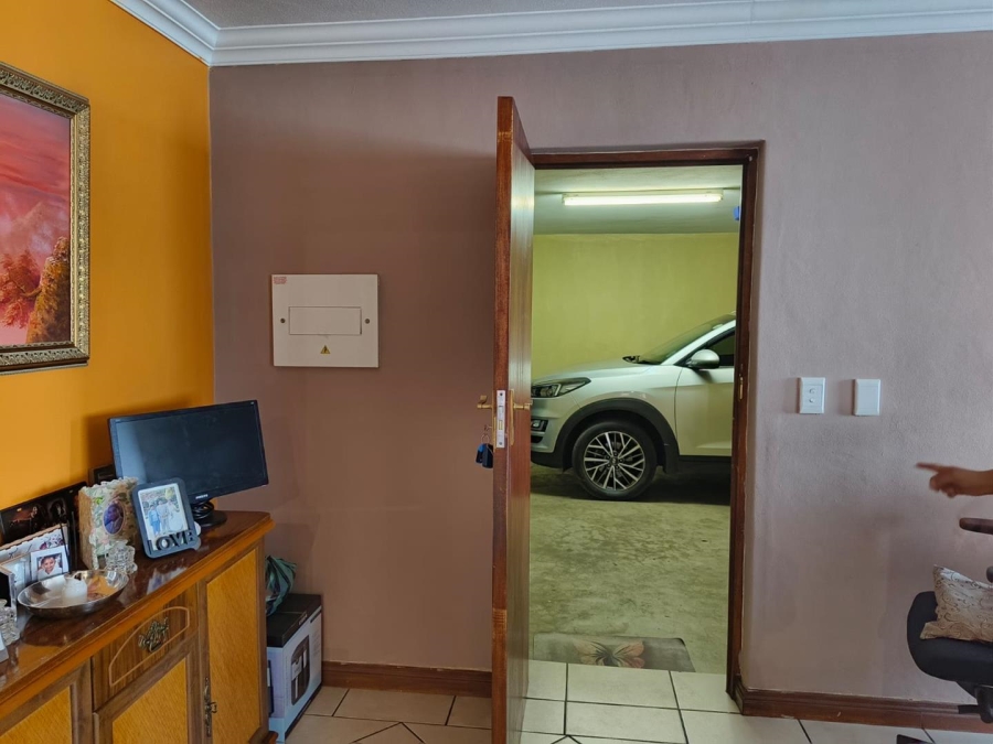 3 Bedroom Property for Sale in Silverton Gauteng