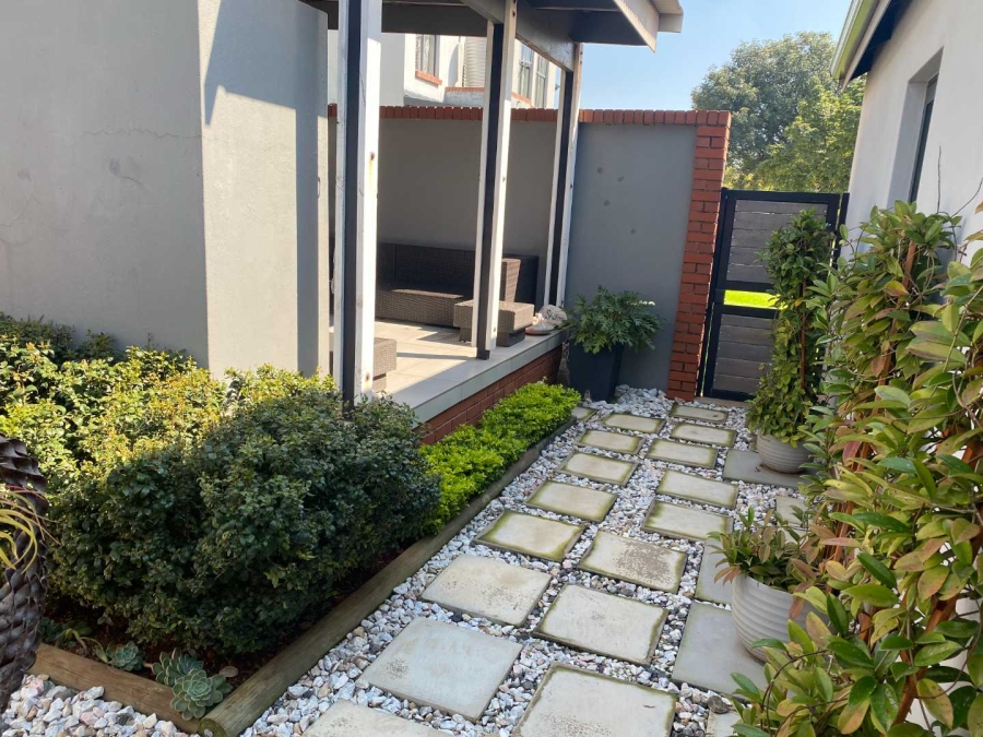 To Let 3 Bedroom Property for Rent in Heritage Hill Gauteng