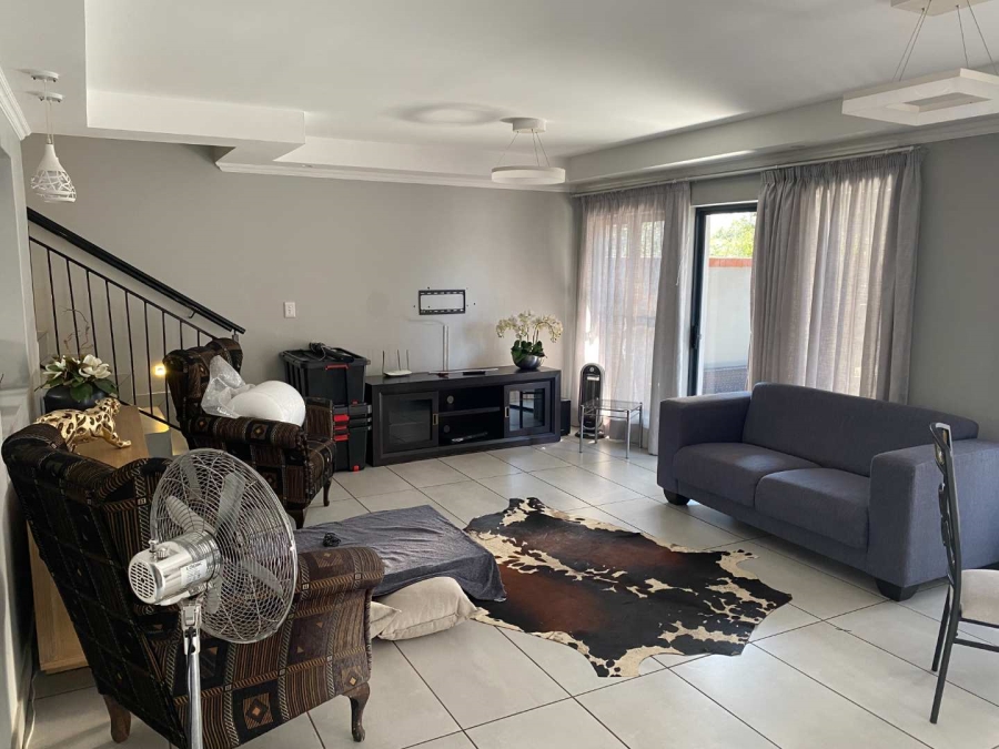 To Let 3 Bedroom Property for Rent in Heritage Hill Gauteng