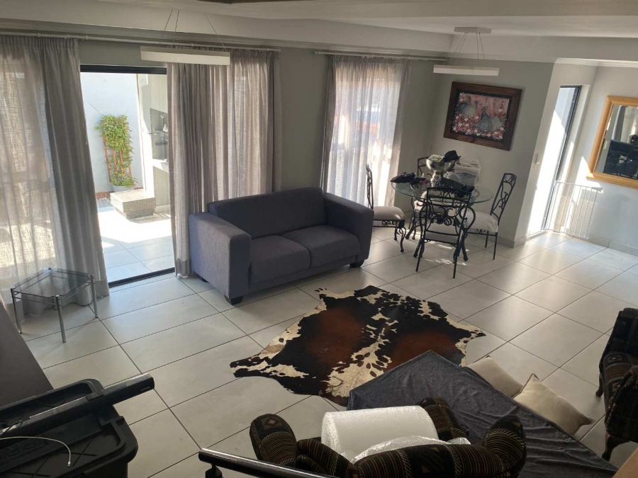 To Let 3 Bedroom Property for Rent in Heritage Hill Gauteng