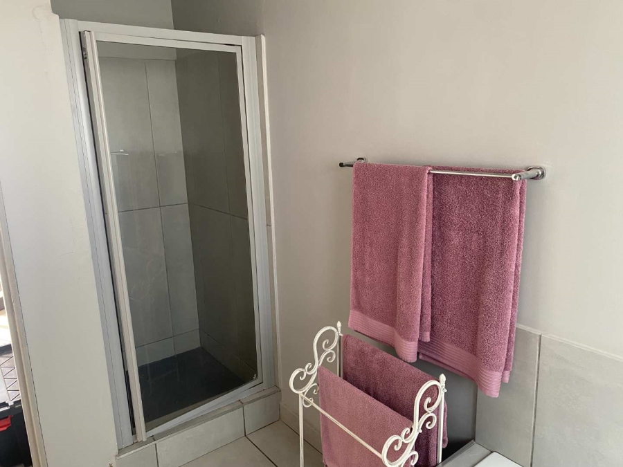 To Let 3 Bedroom Property for Rent in Heritage Hill Gauteng