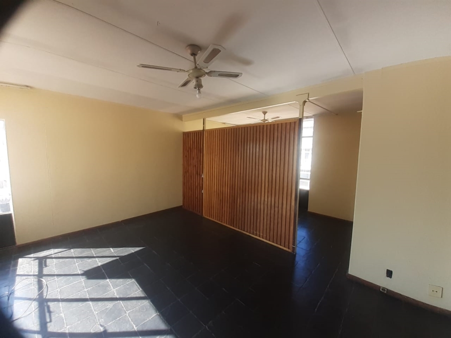 1 Bedroom Property for Sale in Sunnyside Gauteng