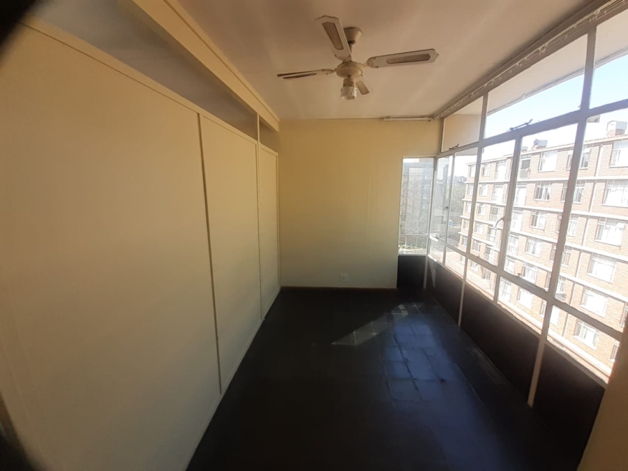 1 Bedroom Property for Sale in Sunnyside Gauteng