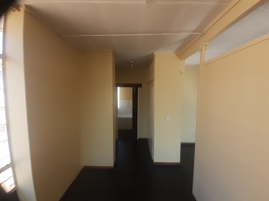 1 Bedroom Property for Sale in Sunnyside Gauteng