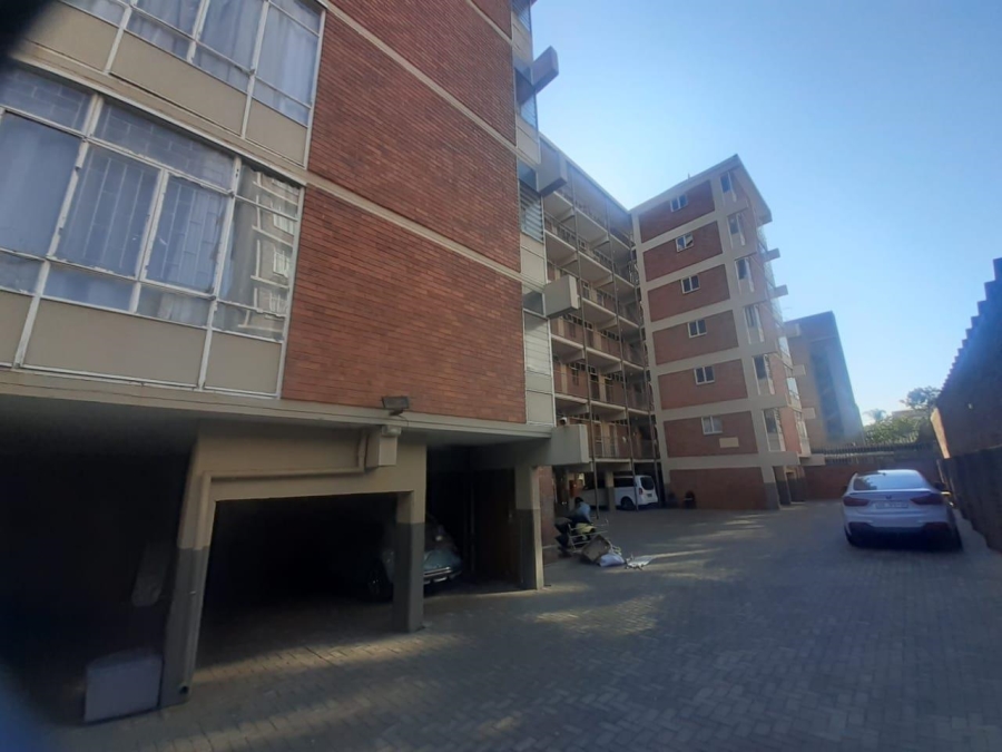 1 Bedroom Property for Sale in Sunnyside Gauteng