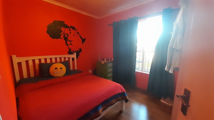 4 Bedroom Property for Sale in Glen Marais Gauteng