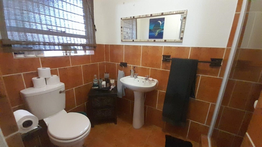 4 Bedroom Property for Sale in Glen Marais Gauteng