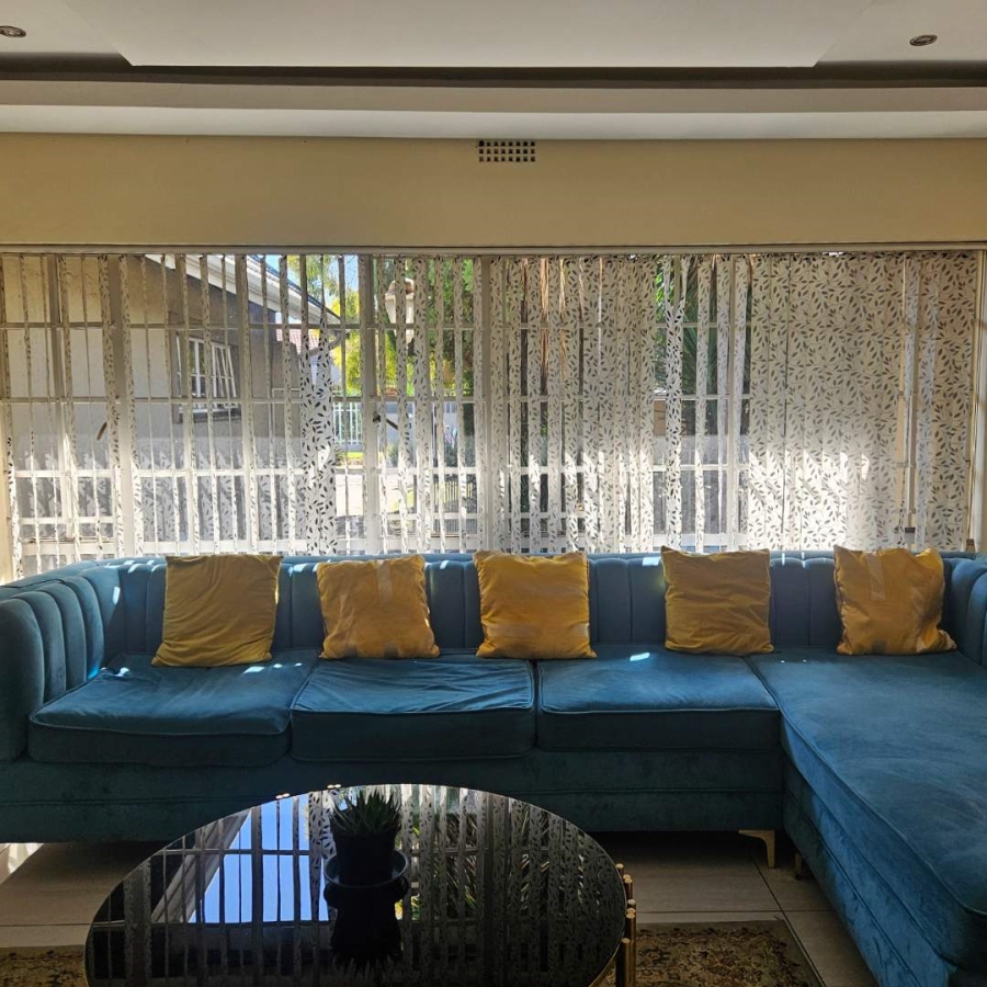 3 Bedroom Property for Sale in Verwoerdpark Gauteng