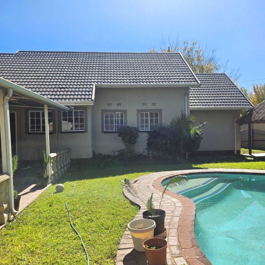 3 Bedroom Property for Sale in Verwoerdpark Gauteng