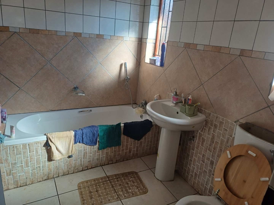 3 Bedroom Property for Sale in Mayberry Park Gauteng