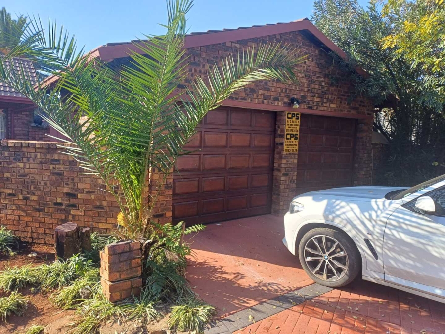 3 Bedroom Property for Sale in Mayberry Park Gauteng