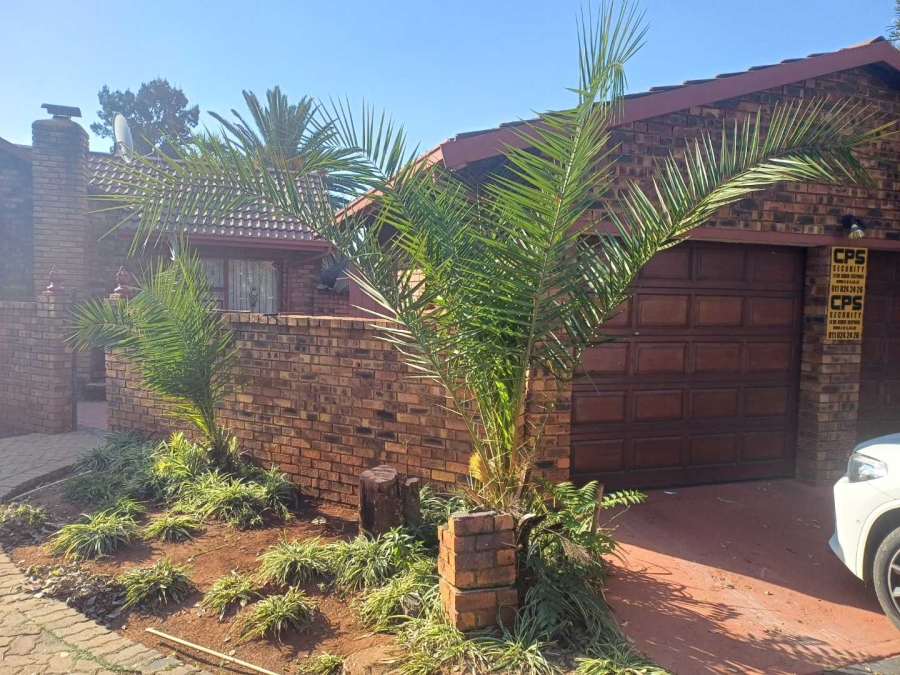 3 Bedroom Property for Sale in Mayberry Park Gauteng
