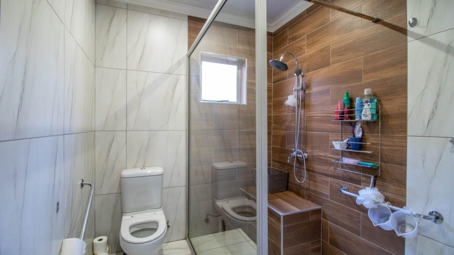 5 Bedroom Property for Sale in Actonville Gauteng