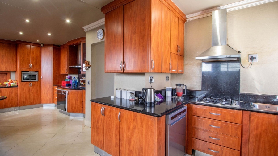 5 Bedroom Property for Sale in Actonville Gauteng