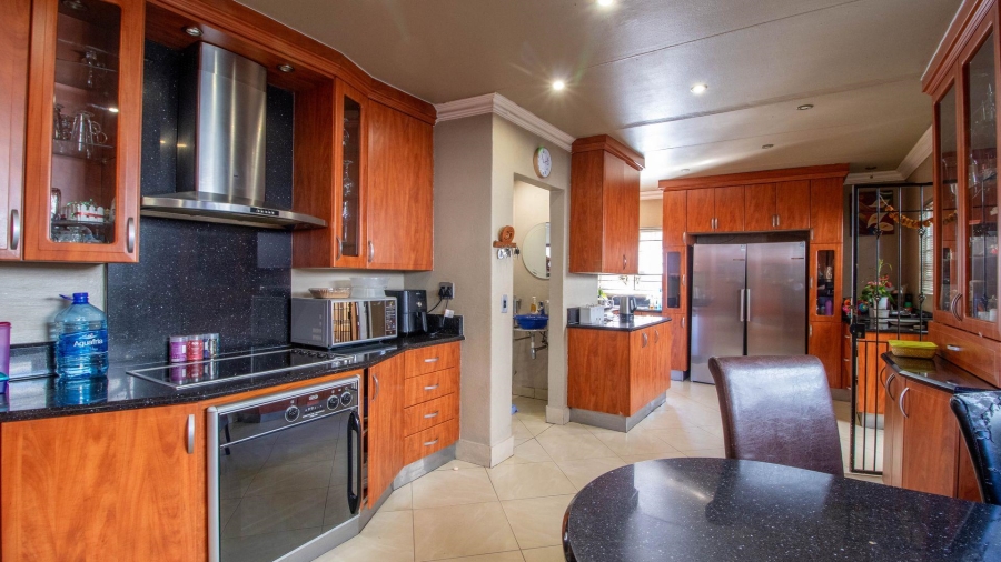 5 Bedroom Property for Sale in Actonville Gauteng