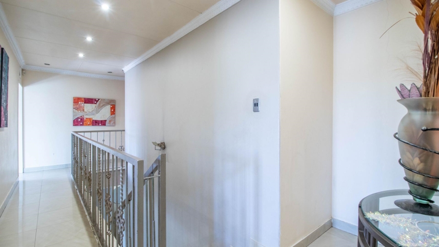 5 Bedroom Property for Sale in Actonville Gauteng