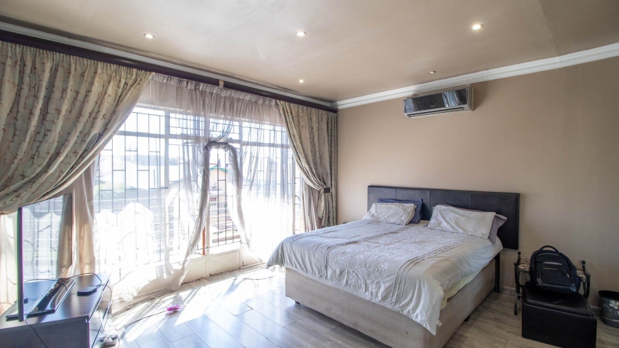 5 Bedroom Property for Sale in Actonville Gauteng