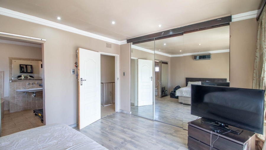5 Bedroom Property for Sale in Actonville Gauteng