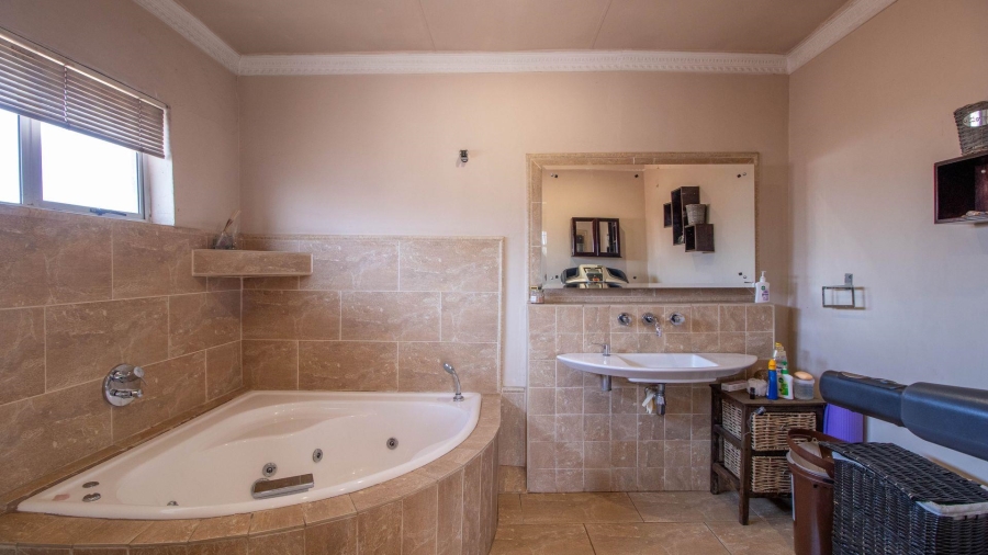 5 Bedroom Property for Sale in Actonville Gauteng