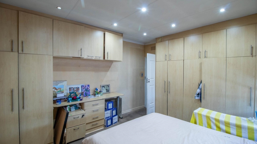 5 Bedroom Property for Sale in Actonville Gauteng