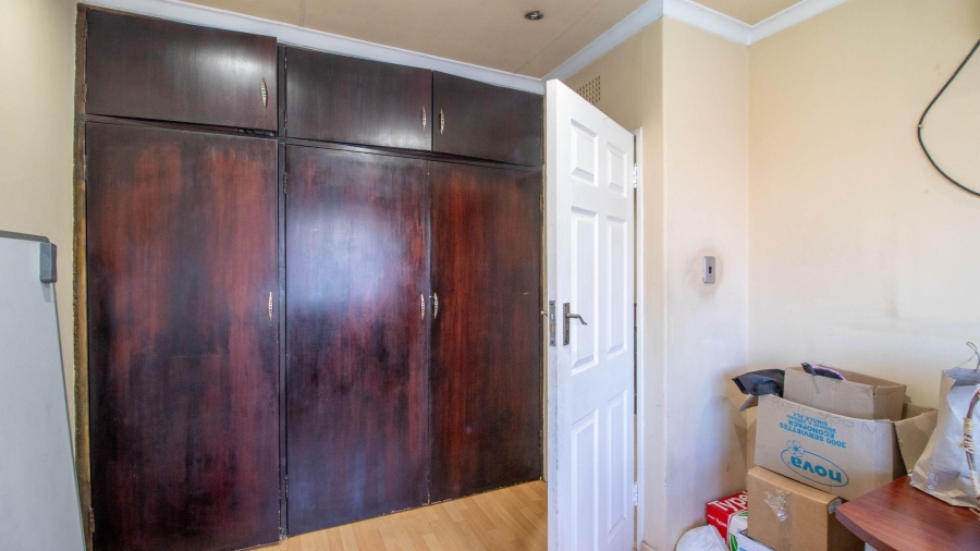 5 Bedroom Property for Sale in Actonville Gauteng