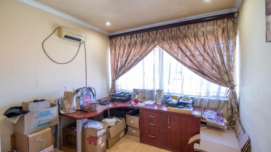 5 Bedroom Property for Sale in Actonville Gauteng