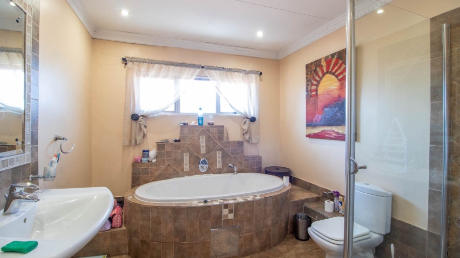 5 Bedroom Property for Sale in Actonville Gauteng
