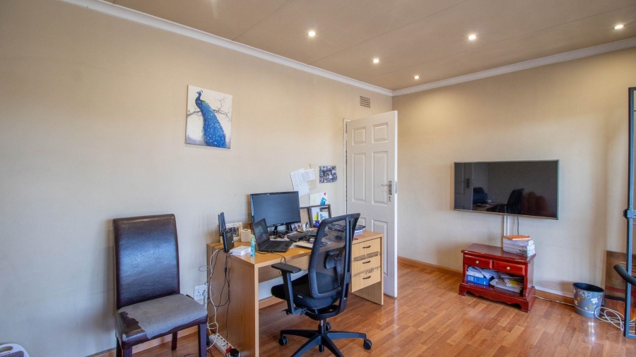 5 Bedroom Property for Sale in Actonville Gauteng