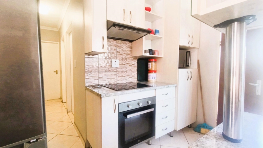 3 Bedroom Property for Sale in Clayville Gauteng